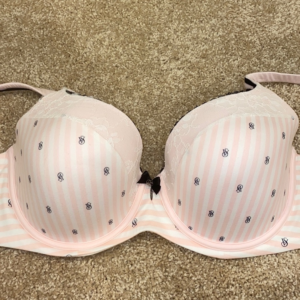 VS body by Victoria lined demi bra 34DDD